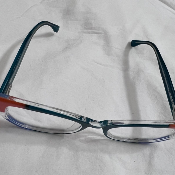 Glasses - Picture 5 of 5